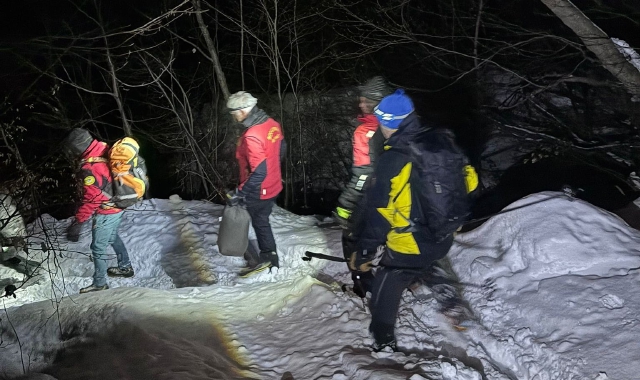 Bloccati dalla neve, salvati grazie all’iPhone