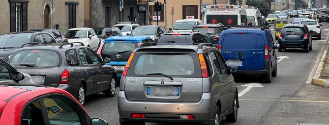 Ore perse nel traffico: Varese peggio di Napoli