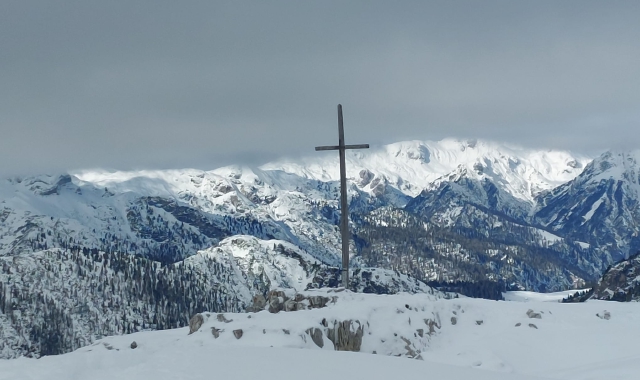 Sulla neve delle Tre Cime di Lavaredo pensando alla pace