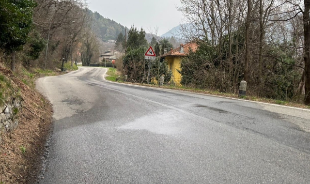 Il tratto allagato della Provinciale della Rasa