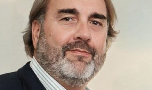 L’ultimo abbraccio di Varese a Raoul Lucchina