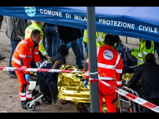 Il conducente del tram deragliato a Milano: 'Mi sono sentito male'