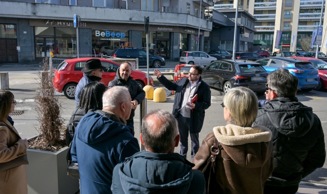 Il vicecapogruppo della Lega, Stefano Angei, aveva lanciato l’appello per la raccolta firme domenica 22 febbraio (foto Stefano Benvegnù)