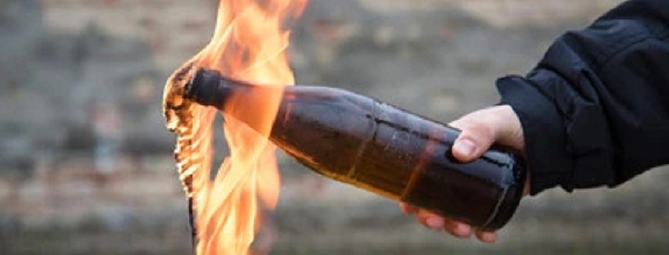 Molotov contro il rivale: condannato