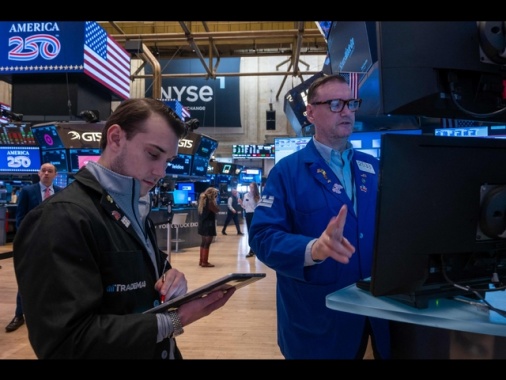 Wall Street apre positiva, Dj +0,07%, Nasdaq +0,22%