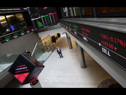 Borsa: l'Europa in calo attende Wall Street, Milano -1%