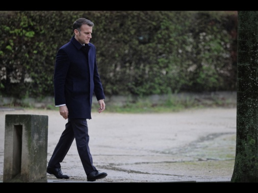 Macron, un militare francese morto in un attacco a Erbil