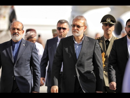 Media Iran, 'forte esplosione a Teheran vicino manifestazioni, presente Larijani'