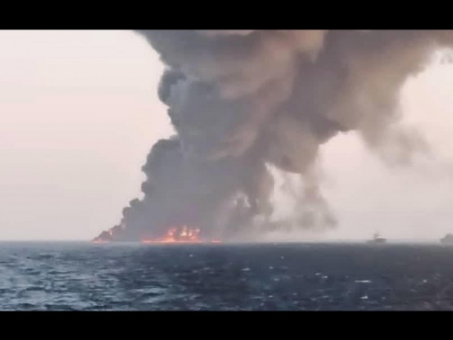 Iran, 'ridurremo in cenere' infrastrutture petrolifere legate a Usa