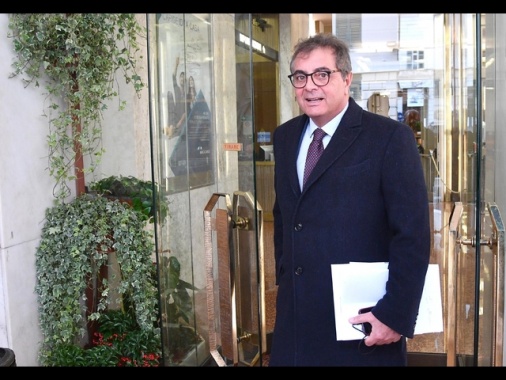 Sileoni (Fabi), i tassi delle banche sono troppo alti, serve azione condivisa