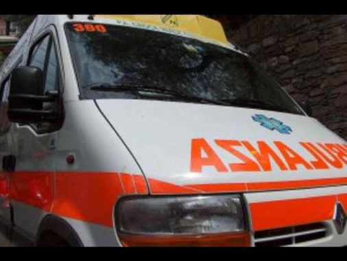 Con l'auto precipita in una scarpata per 200 metri, morta coppia