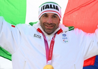 Perathoner portabandiera azzurro alla cerimonia di chiusura delle Paralimpiadi 3