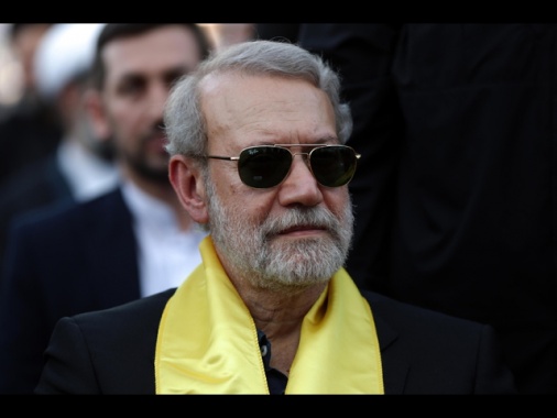 Khamenei, 'i criminali assassini pagheranno per il sangue di Larijani'