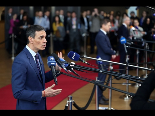 Sanchez, 'guerra in Iran illegale, c'è chi la usa contro il Green Deal'