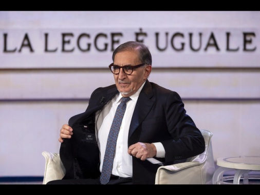 La Russa, ordinanza assurda su famiglia nel bosco, mi conferma nel sì al referendum