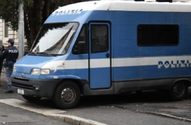 «Bomba vicino alla stazione». Ma la granata è finta