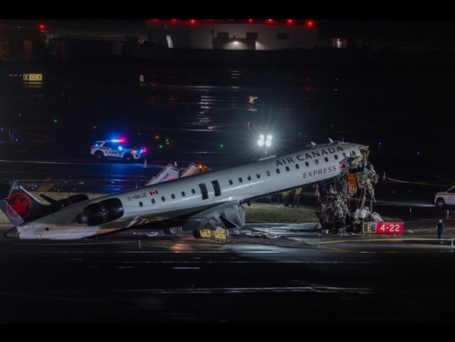Usa, 'all'aeroporto LaGuardia alcune carenze di controllori del traffico'