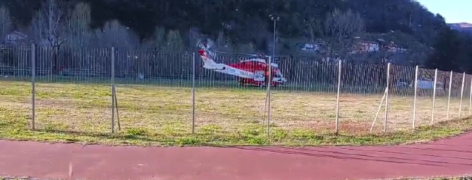 Dispersi sui monti, padre e figlio recuperati in elicottero