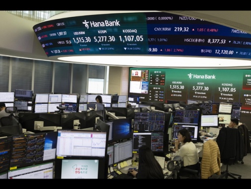 Borsa: l'Asia chiude di corsa, ottimismo per fine della guerra