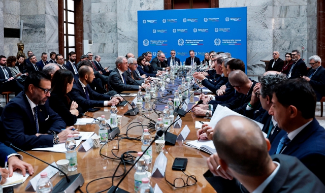 Uno degli ultimi incontri al Mimit sulla Transizione 5.0, il 20 novembre 2025 (foto Angelo Carconi/ANSA)