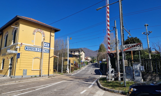 Il passaggio a livello di Casciago-Morosolo