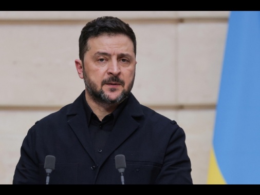 Zelensky, 'Mosca fornisce all'Iran informazioni su siti militari in Medio Oriente'