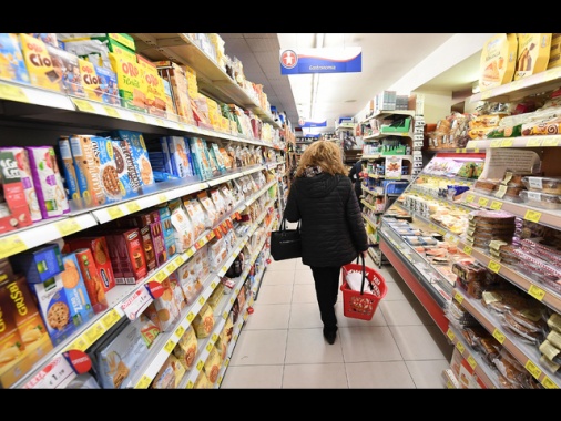 Bankitalia, con rialzo prezzi energia inflazione balza al 2,6% nel 2026