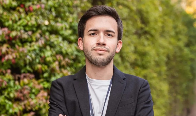 Alessio Vernetti, 29 anni, è analista senior a Youtrend e si occupa di comunicare i dati attraverso i social