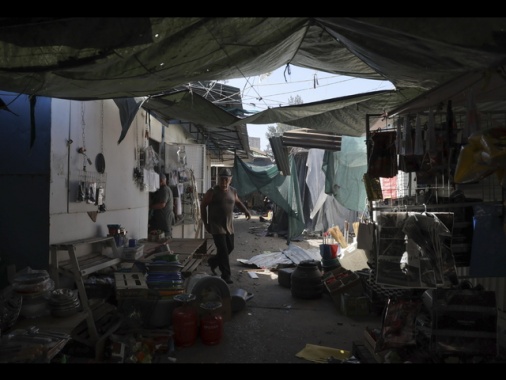 Kiev, 'raid russo su un mercato a Nikopol, 5 morti e 19 feriti'