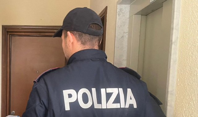 Inferno in famiglia, botte ai poliziotti: arrestato