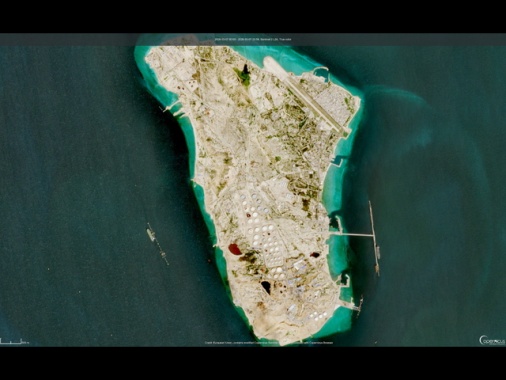 'Esplosioni dopo attacchi sull'isola di Kharg'