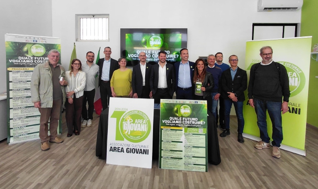 Dieci anni di giovani e politica. Con Giorgetti e Cottarelli