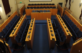 Legnano: sindaco e maggioranza voltano le spalle