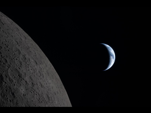 Artemis II, la navetta Orion in viaggio verso la Terra