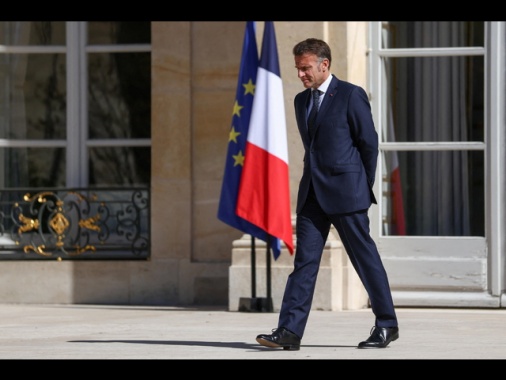 Macron sente bin Salman, 'sostegno al cessate il fuoco anche in Libano'