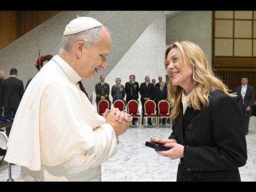 Meloni, inaccettabili le parole di Trump nei confronti del Papa