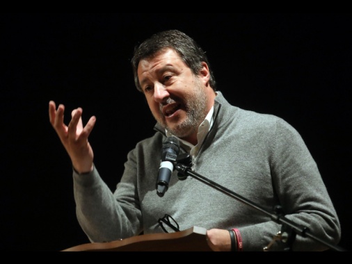 Salvini, 'o l'Ue ci permette di cambiare le regole o lo facciamo da soli'