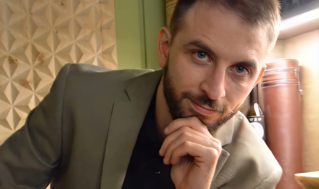 Una delle foto di Luca Salvalalio che appaiono sui social 
