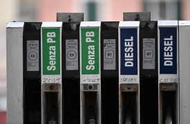 Carburanti, il taglio delle accise si ferma al 10 maggio