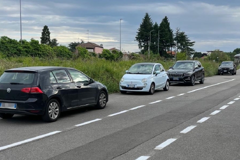 Gomme bucate, finestrini rotti, portiere danneggiate: la via dei vandali