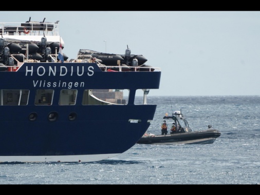 Hantavirus, la nave Hondius attesa domenica sera a Rotterdam