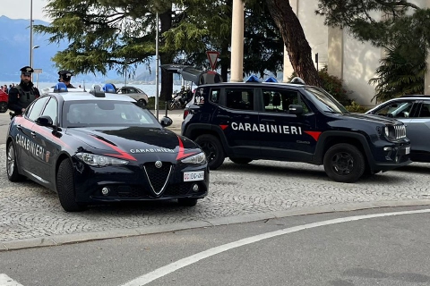 Droga a domicilio. Arrestato