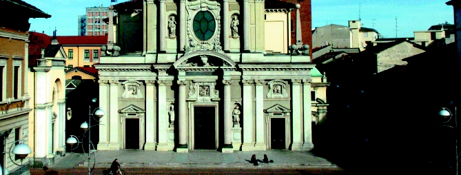 Entra in Basilica a Busto e ruba il mobiletto delle offerte: arrestato