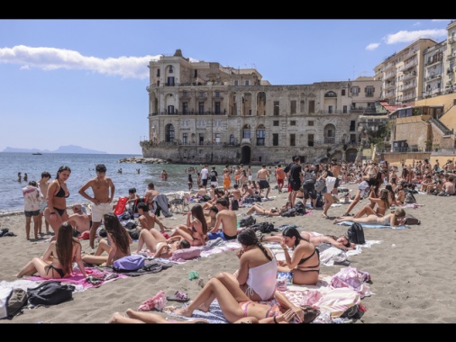 Nel turismo flussi in crescita, nel 2026 attesi 141,2 milioni di arrivi (+2,1%)