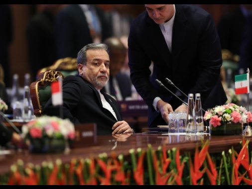 Araghchi, pronti ad accogliere con favore lo sforzo della Cina per la pace