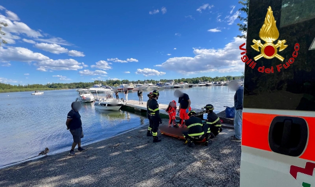Ferito in barca, soccorso a Sesto Calende