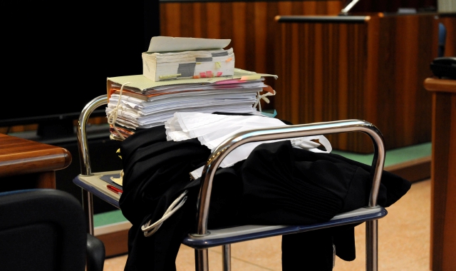 Estorsioni e violenze con metodo mafioso: 12 condanne