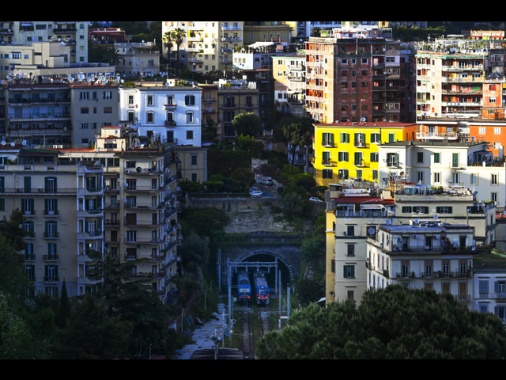 Agenzia Entrate, balzo delle compravendite immobiliari, +6,4% nel 2025