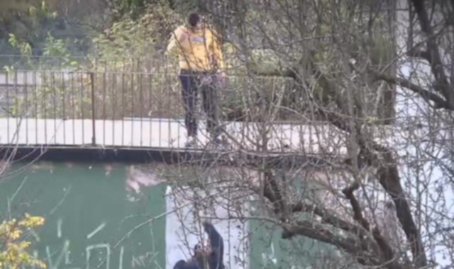 Take away della droga: due arresti