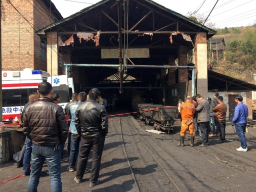 Almeno 90 morti in un'esplosione in una miniera di carbone in Cina